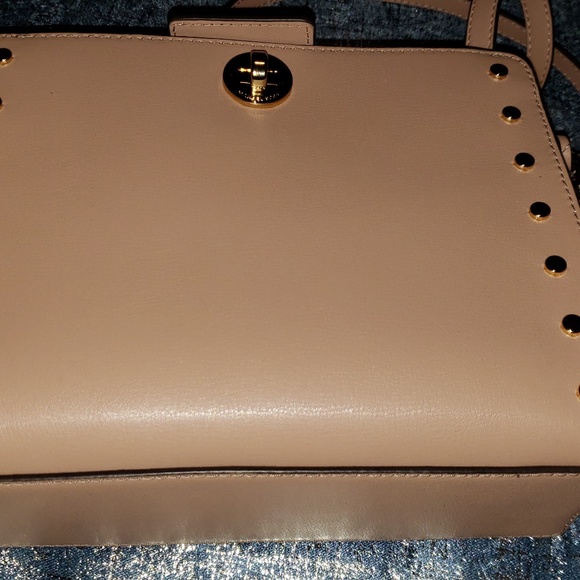MICHAEL Kors Purse - Picture 7 of 17